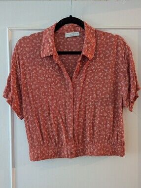 Paper Crane Rust Floral Button-Front Cropped Shirt LARGE